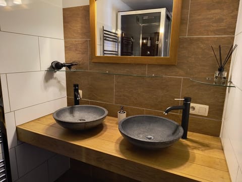 B&B La Belle Histoire Laforêt Bed and Breakfast in Wallonia, Belgium