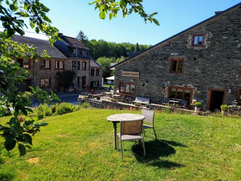 B&B La Belle Histoire Laforêt Bed and Breakfast in Wallonia, Belgium