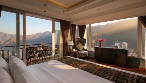 Seating area, Mountain view
