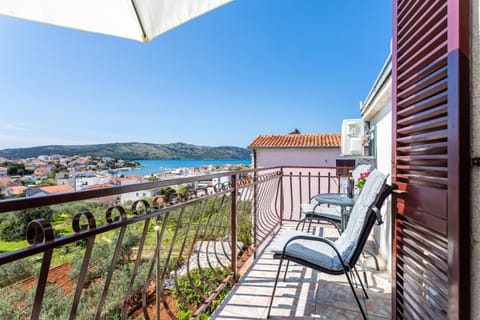 View (from property/room), Balcony/Terrace