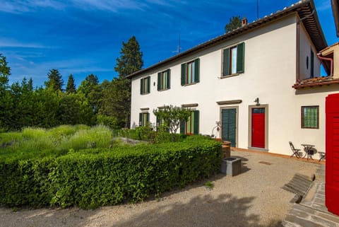 Property building, Garden
