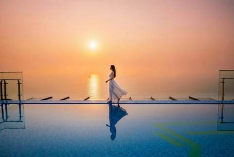 Guests, Sea view, Swimming pool