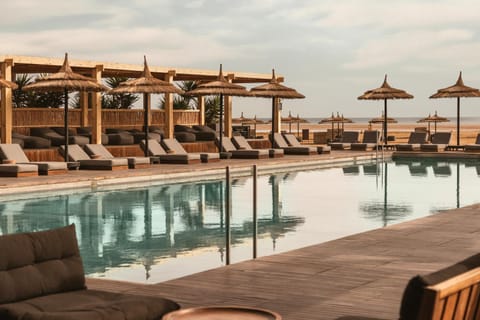 Beach, Swimming pool