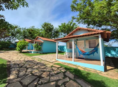 Property building, Patio, Day, Garden, Garden view, Parking, sunbed