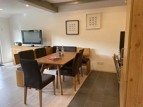 Haus am Sonnenberg,Todtnauberg, Ferienwohnung 305, direkt am Skilift-Skipiste, Nähe Feldberg Apartment in Baden-Württemberg