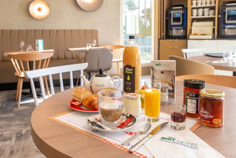 Brit Hotel Orléans St Jean de Braye - L'Antarès Hotel in Centre-Val de Loire