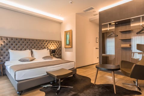 Bed, Photo of the whole room