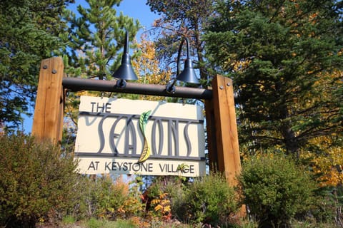 Seasons 1851 by SummitCove Lodging House in Keystone