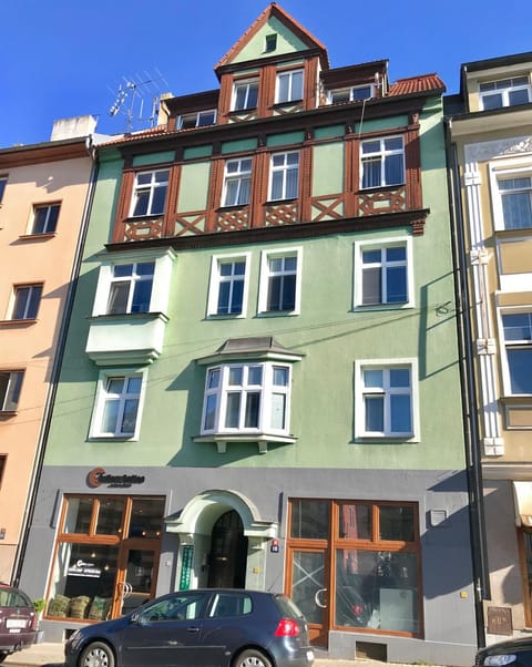 Property building, Facade/entrance
