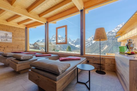 Sauna, Spa and wellness centre/facilities, Mountain view