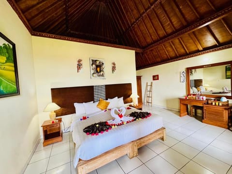Property building, Bed, Photo of the whole room, Bedroom