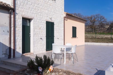 S210 - Sirolo, nuovissimo bilocale vista mare al primo piano Apartment in Sirolo