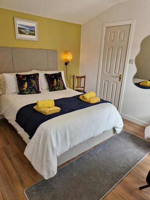 Bed, Bedroom, wardrobe