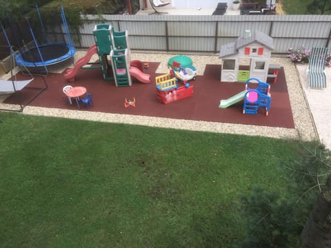 Children play ground, Kids's club