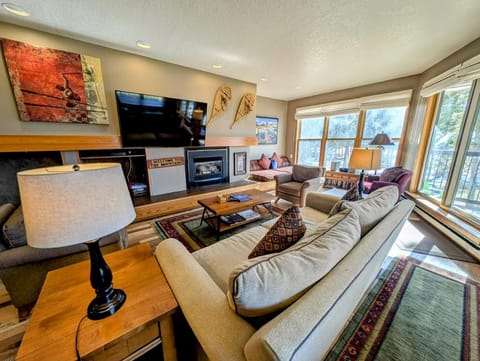 Quicksilver 1660 by SummitCove Lodging House in Keystone