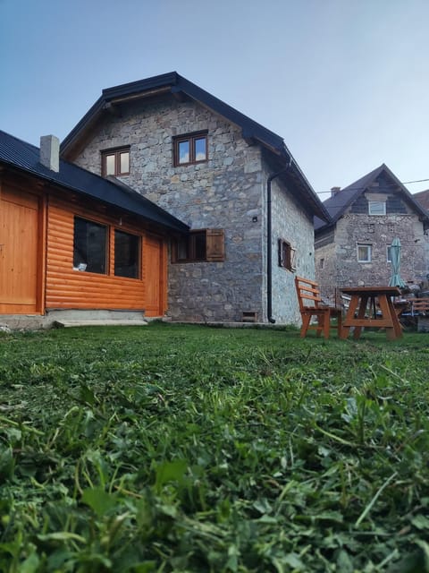 Prenociste B&M - Lukomir Apartment in Federation of Bosnia and Herzegovina