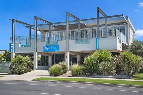 Property building, Street view