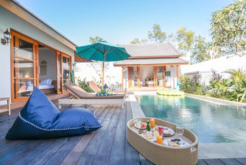 Patio, Swimming pool