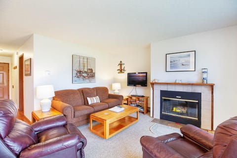 Triton Condo Apartment in Moclips