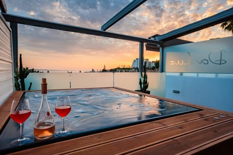 Hot Tub, Balcony/Terrace, Sea view