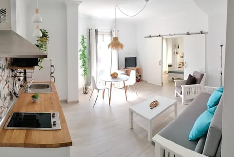 TV and multimedia, Living room, Dining area
