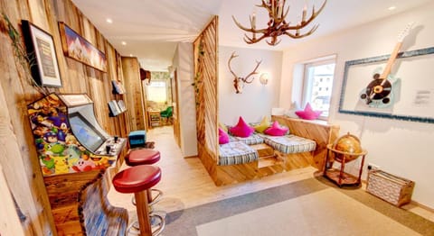 Game Room, Lobby or reception, Lounge or bar