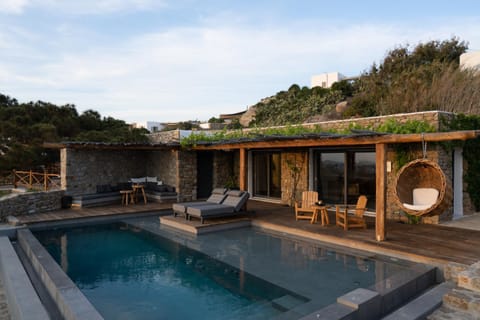 View (from property/room), Balcony/Terrace, Seating area, Sunset