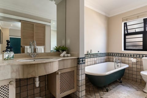 Something Special Villa in glitzy Camps Bay House in Camps Bay