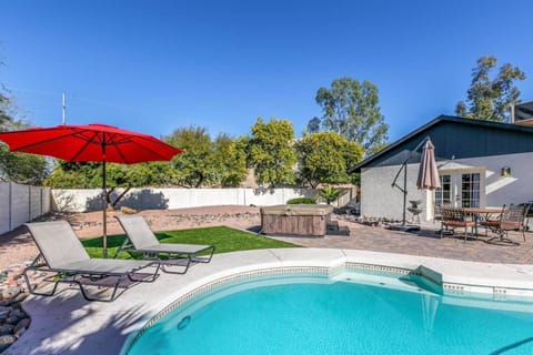 Swimming pool