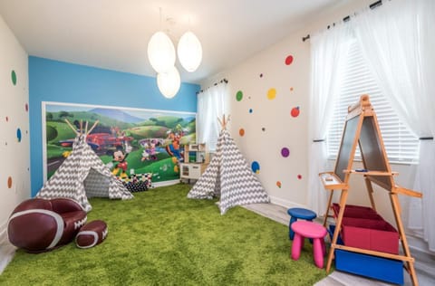 Property building, Restaurant/places to eat, Communal lounge/ TV room, Fitness centre/facilities, Fitness centre/facilities, Aqua park, Aqua park, Kids's club, Evening entertainment, Swimming pool, Entertainment, Dinner, Dinner, internet, internet