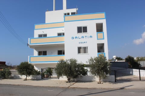 Property building, Day