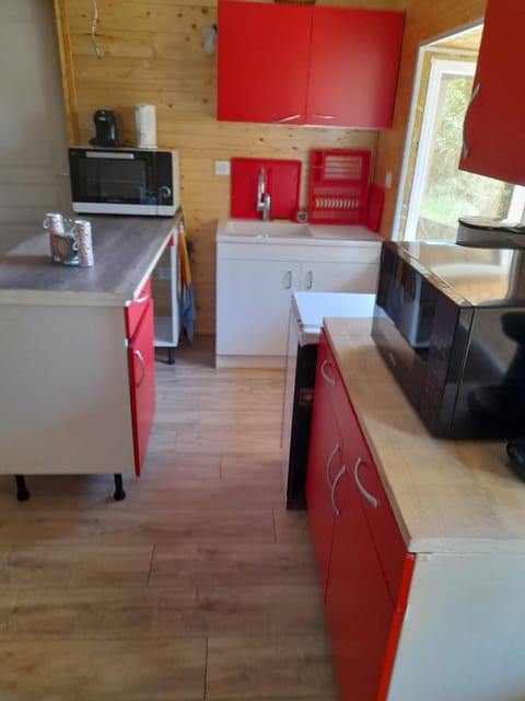 Maisons du Père Paille House in Auvergne-Rhône-Alpes