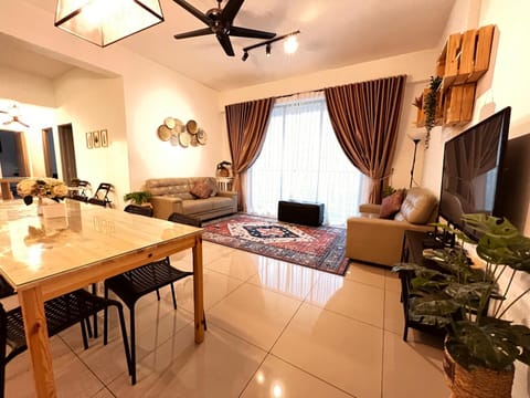 Living room, Seating area, Dining area