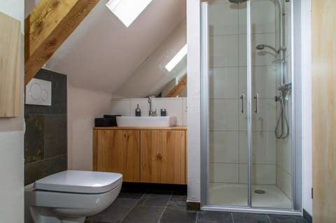 Shower, Toilet, Bathroom