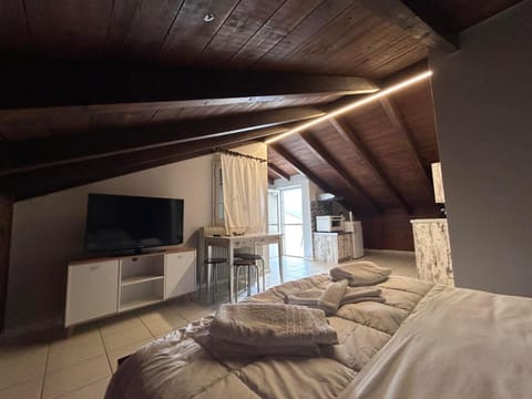 Lazarus Beach Sofitas Apartment in Islands