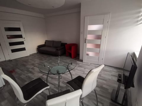 Living room, Photo of the whole room, Seating area, Dining area