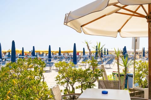 Hotel King - Azzurro Club Hotel in Milano Marittima