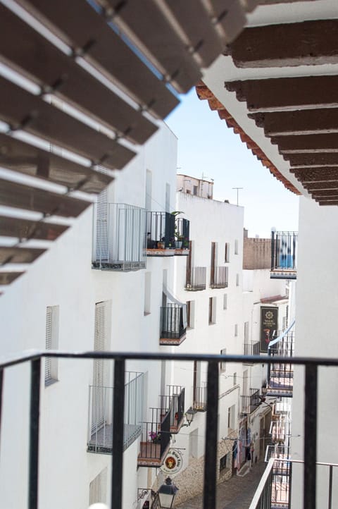 Facade/entrance, Neighbourhood, Street view