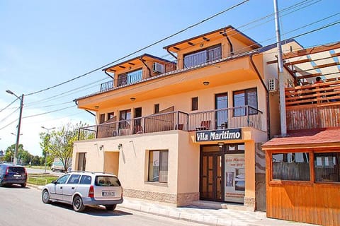 Property building, Day