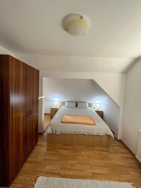 Apartmani Djokić sa bazenom Apartment in Serbia