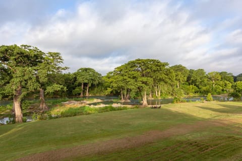 The Retreat at Cottonseed Falls House in San Marcos
