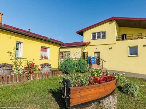 Agro nad jeziorem Farm Stay in Pomeranian Voivodeship