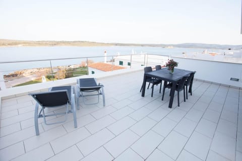 Patio, Day, Natural landscape, View (from property/room), Balcony/Terrace, Sea view