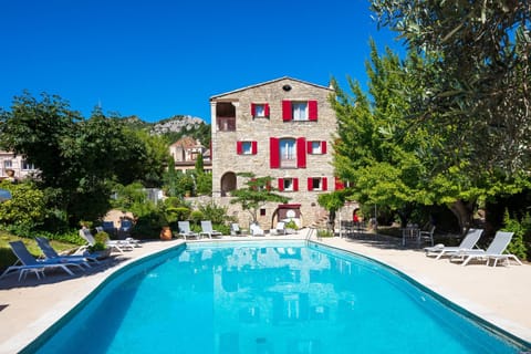 Property building, Swimming pool