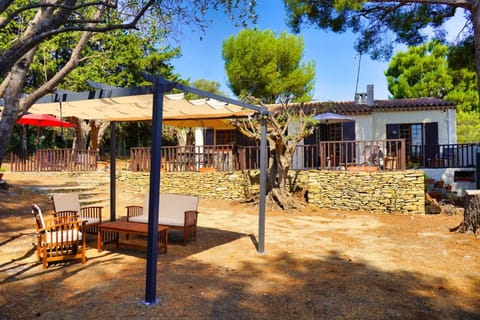 Mas Provençal climatisé à 10min à pied de la plage House in La Ciotat