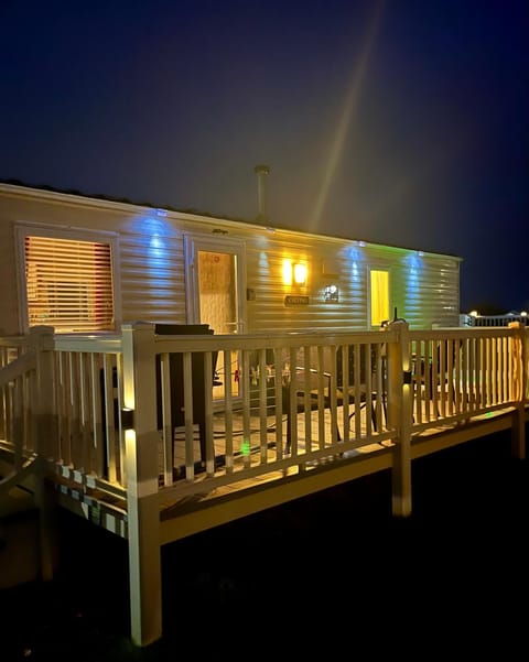 Calypso Hot Tub Breaks Tattershall Lakes Pet Friendly Nature lodge in Tattershall