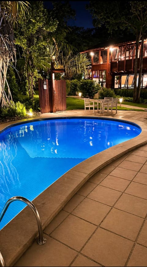 Night, Pool view
