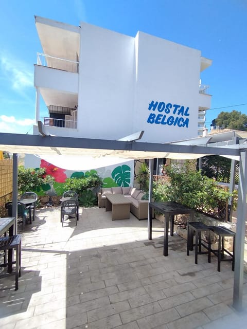 Property building, Patio, Facade/entrance, Off site, Day