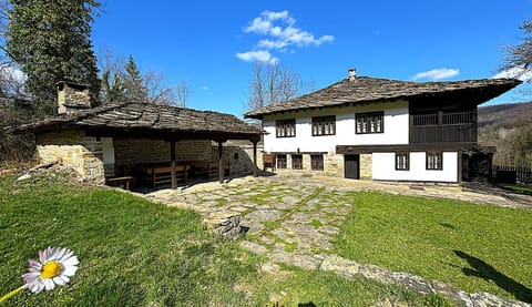 Къща за гости Иван Карадимитров Bed and Breakfast in Gabrovo, Bulgaria