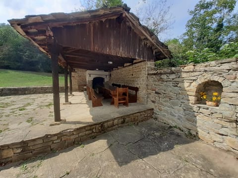 Къща за гости Иван Карадимитров Bed and Breakfast in Gabrovo, Bulgaria